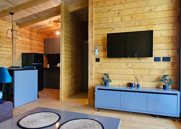 Razlicak - Jezero * Perucac